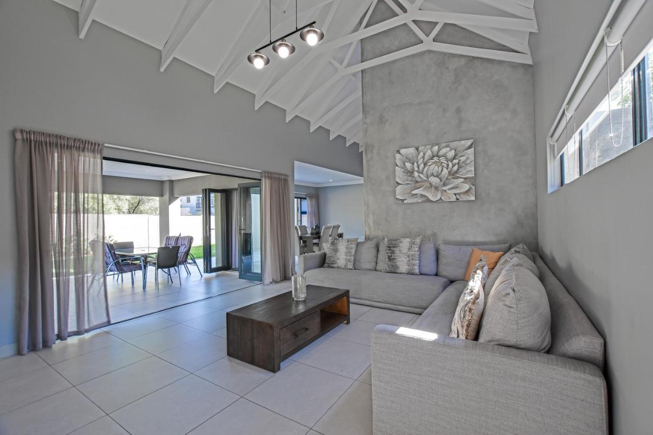 House Lezan Appartamento Hartbeespoort Esterno foto